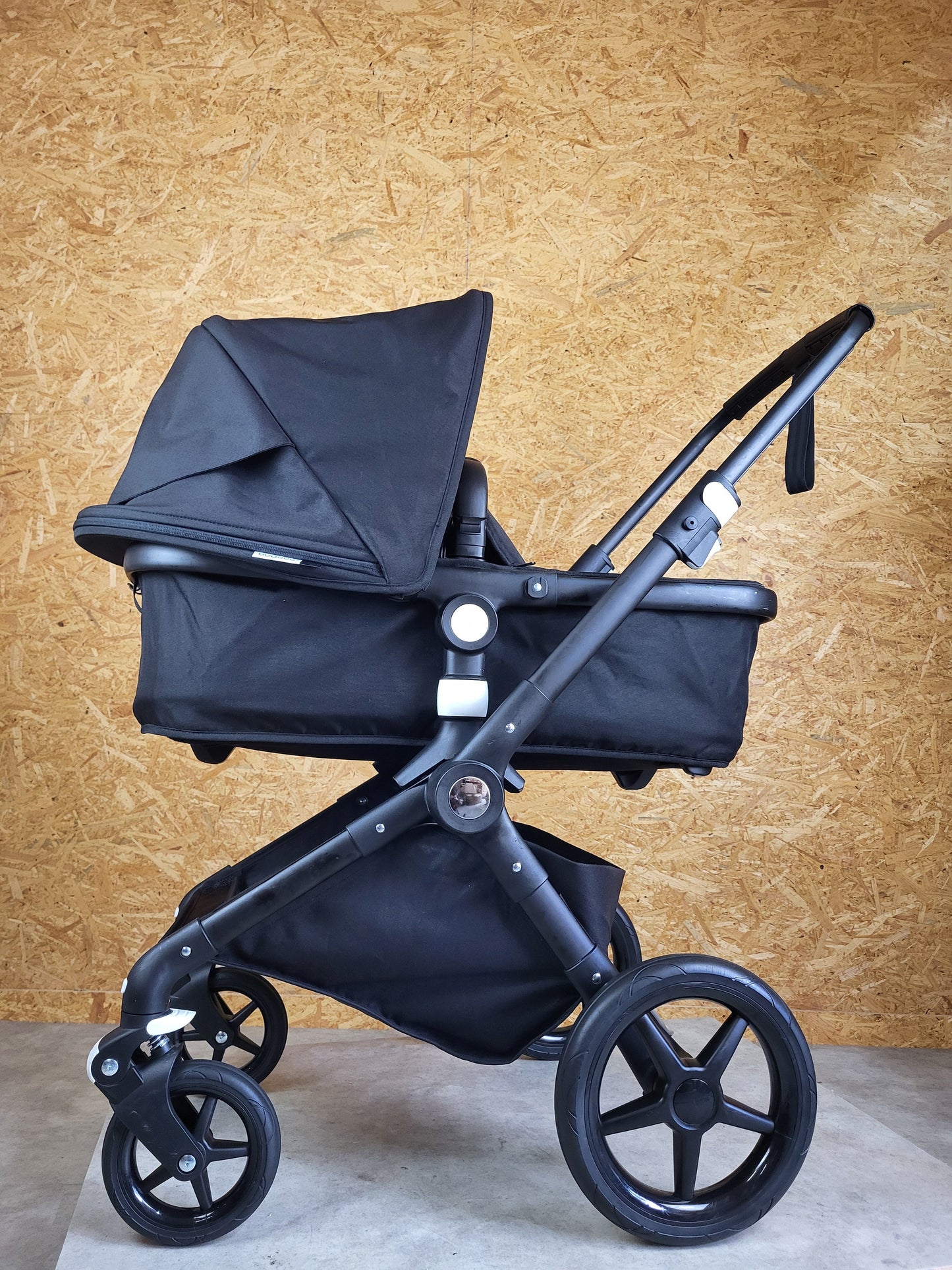 Bugaboo Lynx - All Black Kombikinderwagen (Liegewanne und Sportsitz) - Schwarz in sehr gutem Zustand