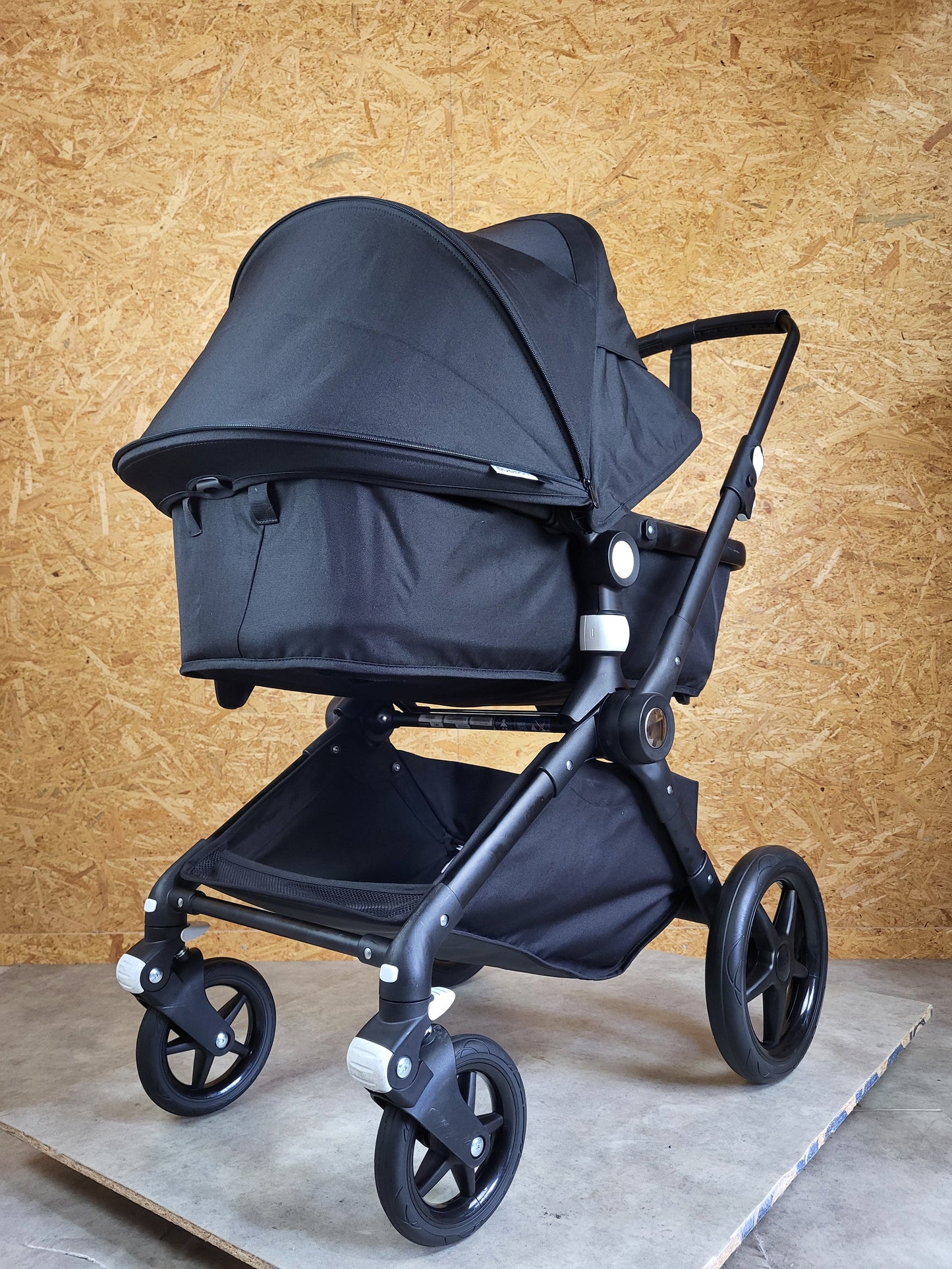 Bugaboo Lynx - All Black Kombikinderwagen (Liegewanne und Sportsitz) - Schwarz in sehr gutem Zustand