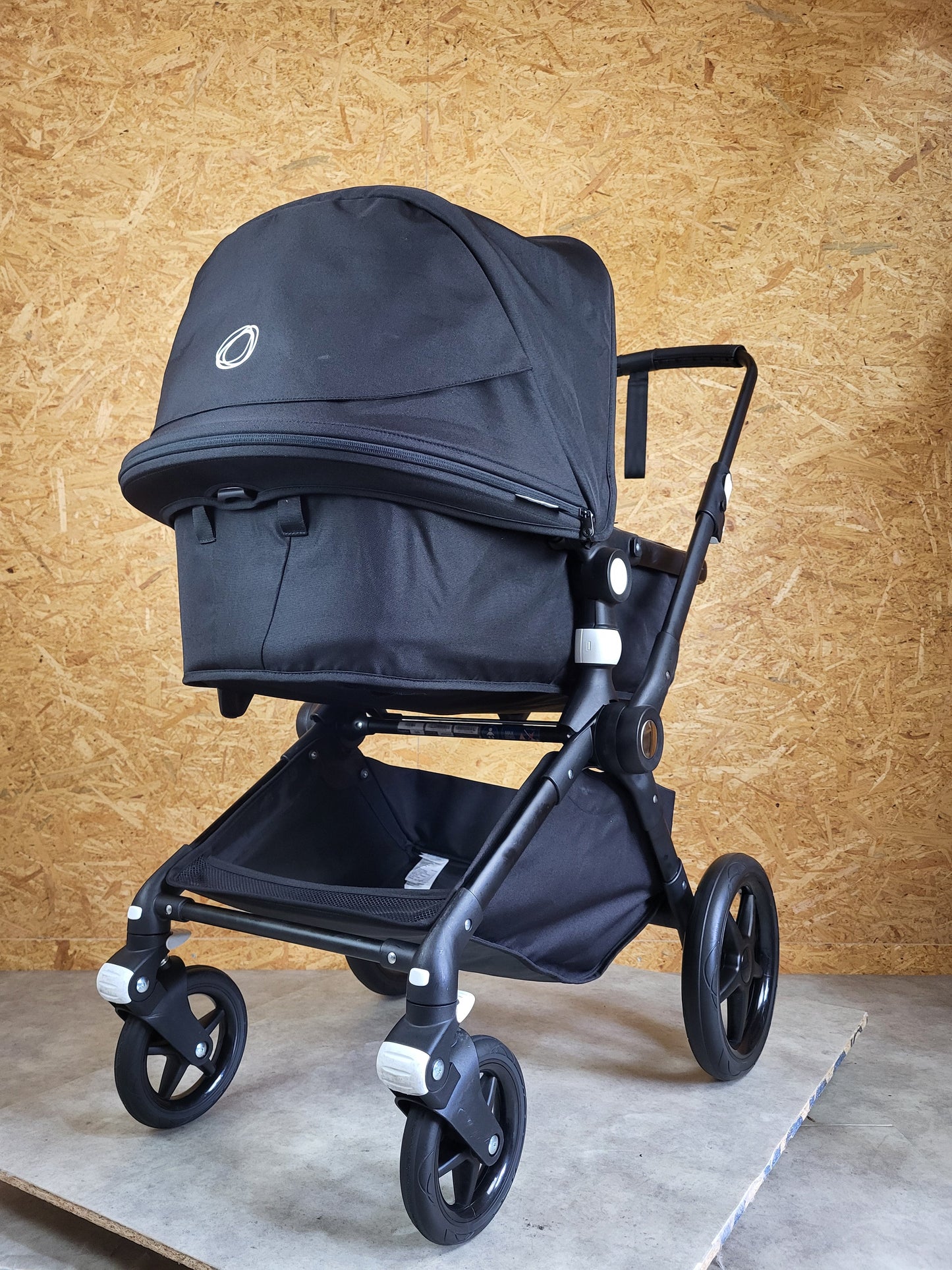 Bugaboo Lynx - All Black Kombikinderwagen (Liegewanne und Sportsitz) - Schwarz in sehr gutem Zustand