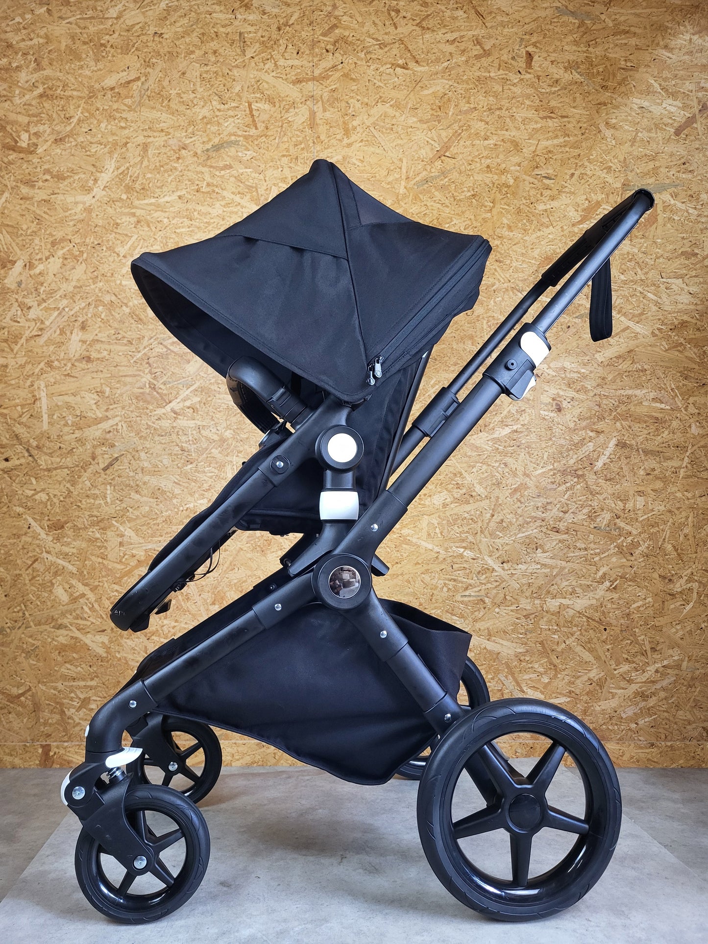 Bugaboo Lynx - All Black Kombikinderwagen (Liegewanne und Sportsitz) - Schwarz in sehr gutem Zustand