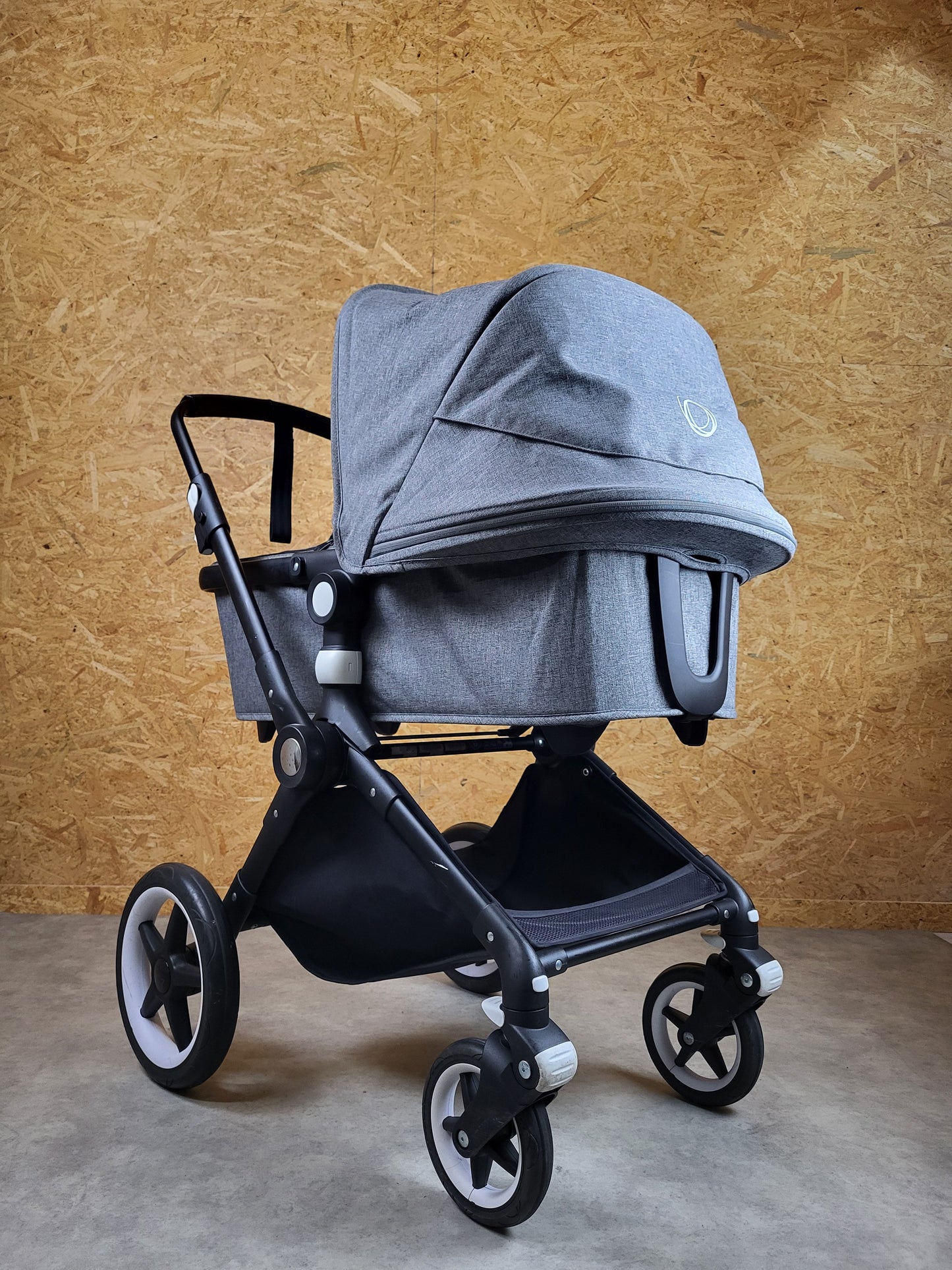 Bugaboo Lynx - Kombikinderwagen (liegewanne und Sportsitz) - Grau in sehr Gutem Zustand / sehr Gut Kinderwagen 9