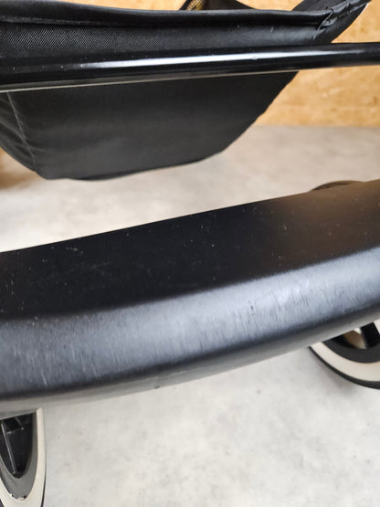 Emmaljunga - Nxt90 Flat Outdoor Kinderwagen (gestell und Babywanne) - Weiß in Gutem Zustand 10