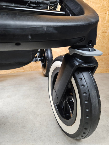 Emmaljunga - Nxt90 Flat Outdoor Kinderwagen (gestell und Babywanne) - Weiß in Gutem Zustand 11