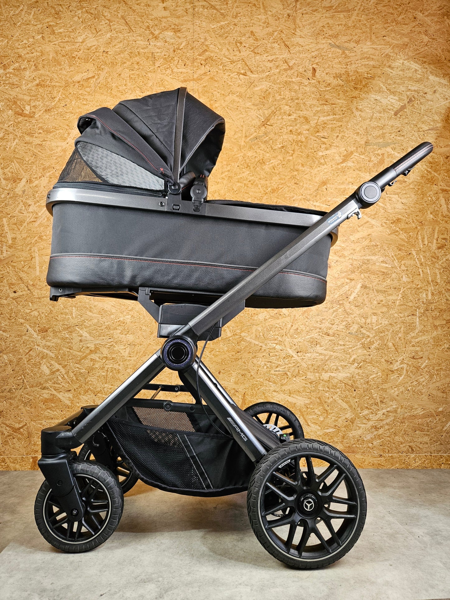 Hartan - AMG GT Kombikinderwagen (Babywanne und Sportsitz) inkl. Wickeltasche und Regenschutz - Schwarz in sehr gutem Zustand