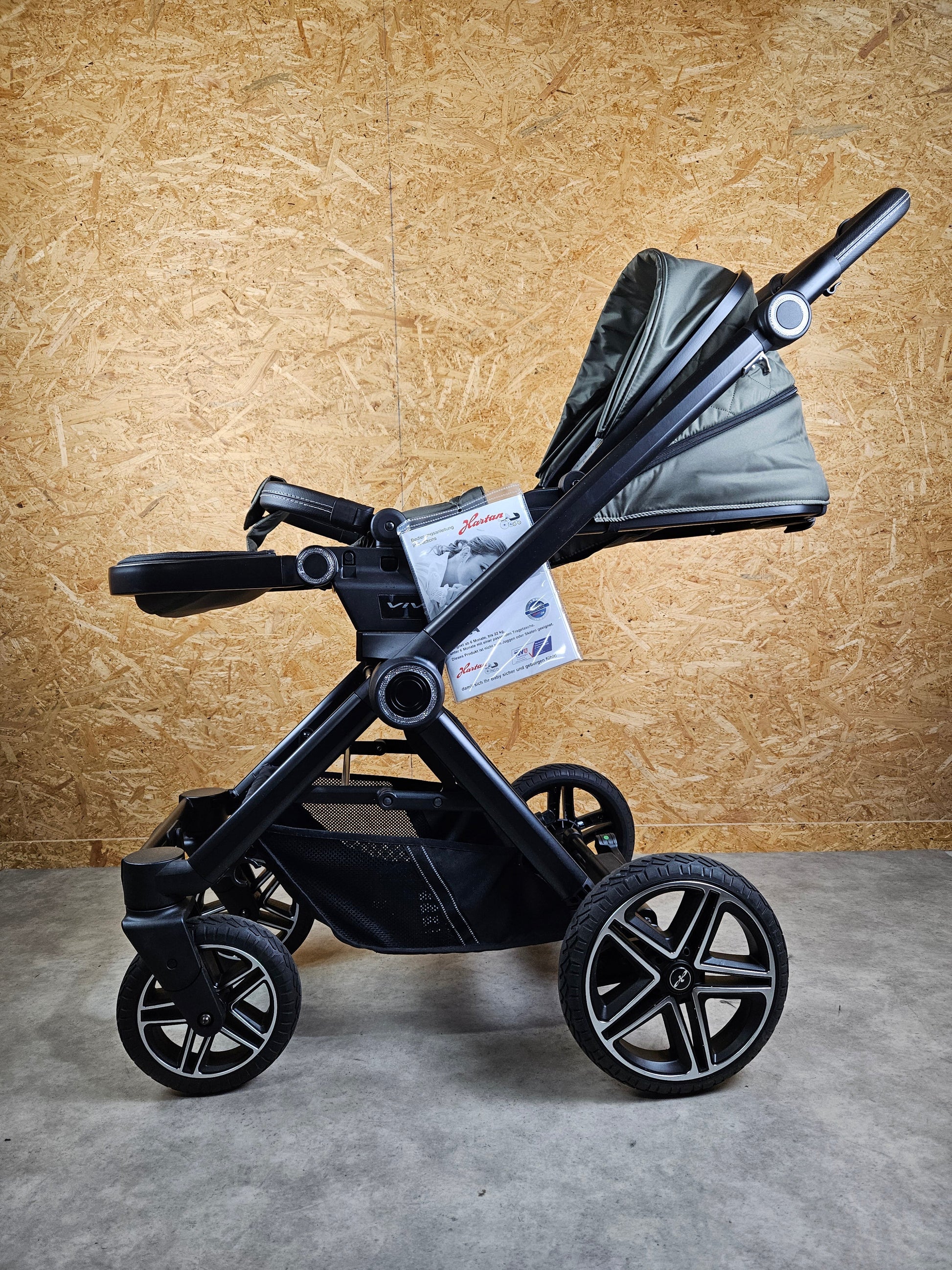 Hartan - Viva Kombikinderwagen (babywanne und Sportsitz) - Grau wie Neu - Inkl. Wickeltasche Fußsack Poussette 8
