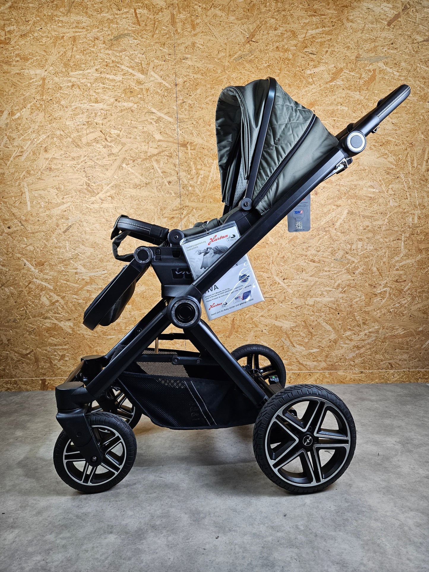 Hartan - Viva Kombikinderwagen (babywanne und Sportsitz) - Grau wie Neu - Inkl. Wickeltasche Fußsack Poussette 7