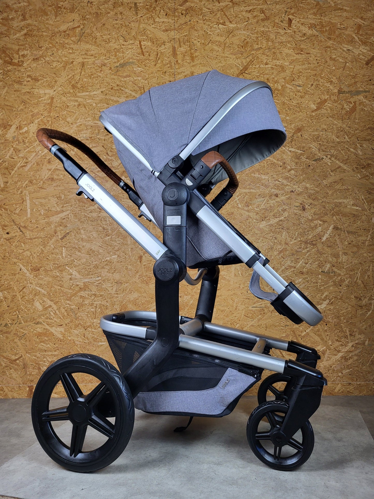 Joolz Day+ Kombikinderwagen (liegewanne und Sportsitz) - Grau in Gutem Zustand am Besten Kinderwagen 4 Kostenloser