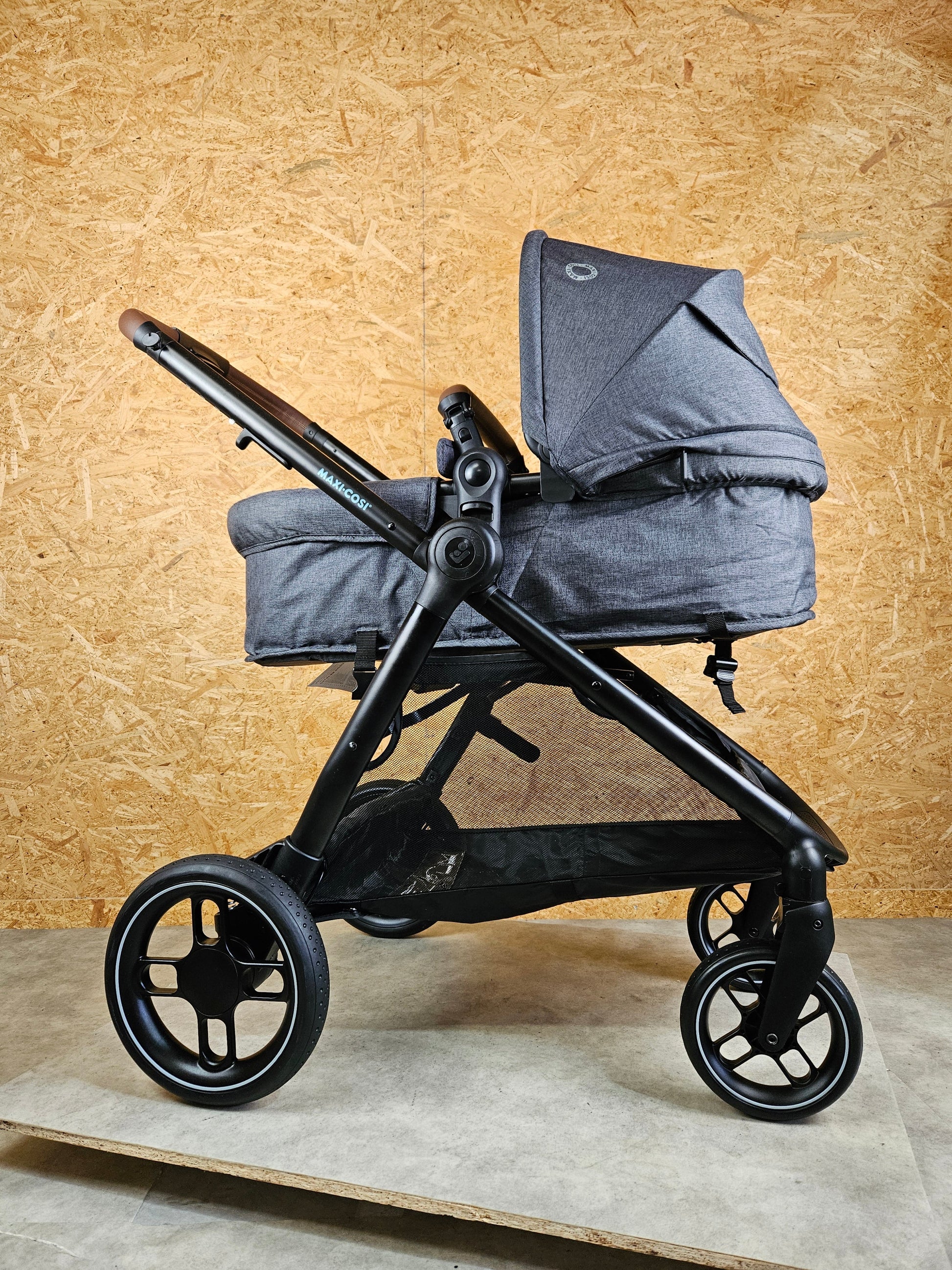 Maxi Cosi Zelia 3 - aufbereiteter Kinderwagen #9