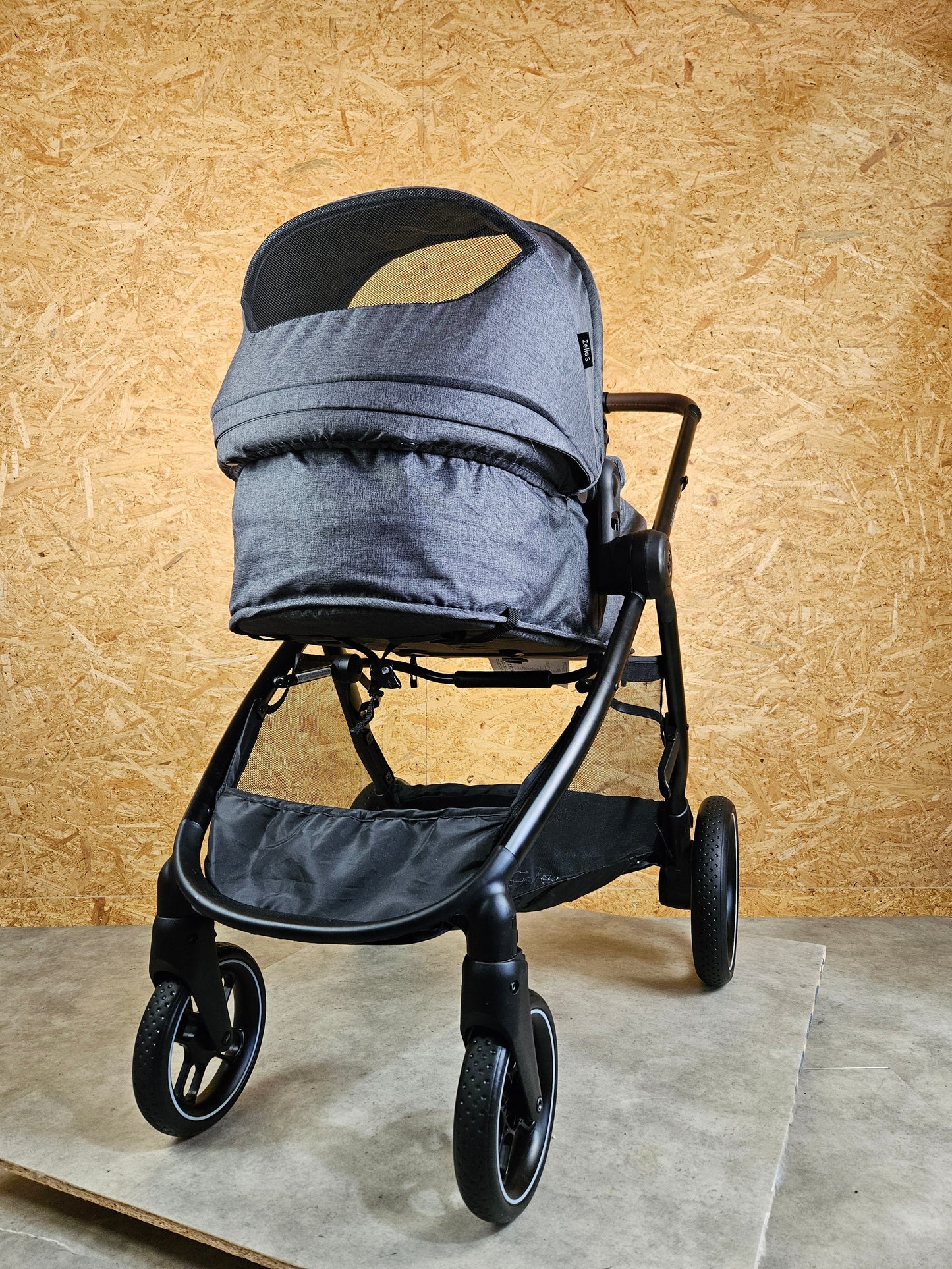 Maxi Cosi Zelia 3 - aufbereiteter Kinderwagen #8