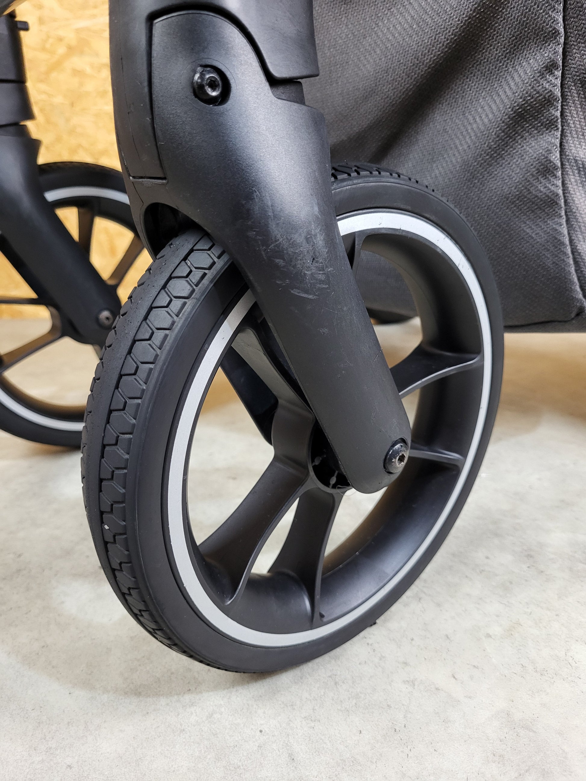 Moon - Scala - Kombikinderwagen (liegewanne und Sportsitz) - Grau in Gutem Zustand am Besten Kinderwagen 9 Kostenloser