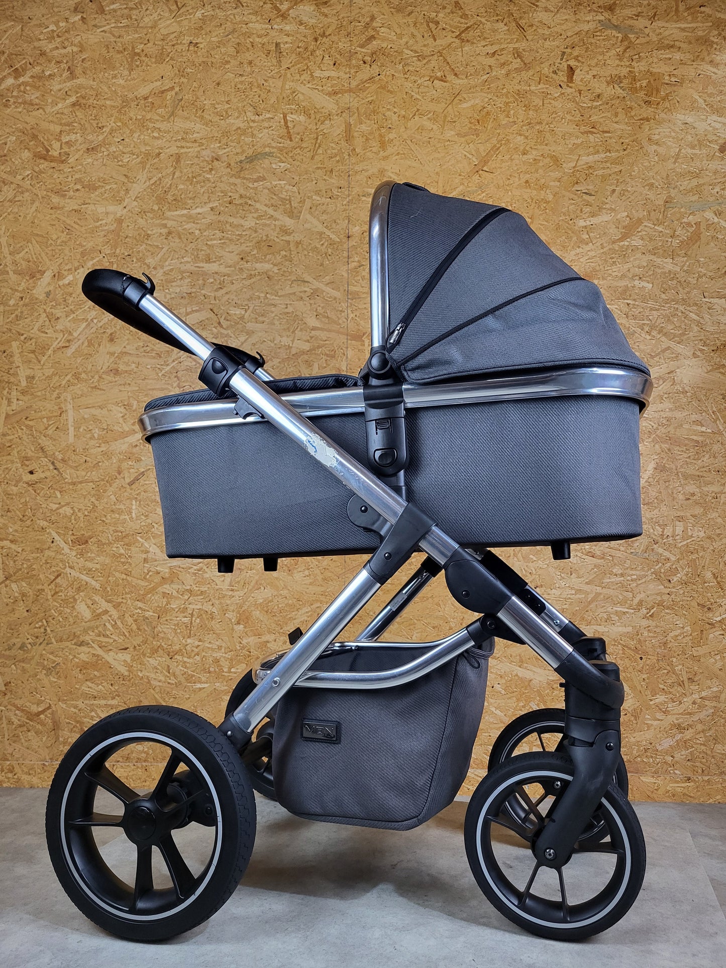 Moon - Scala - Kombikinderwagen (liegewanne und Sportsitz) - Grau in Gutem Zustand am Besten Kinderwagen 8 Kostenloser