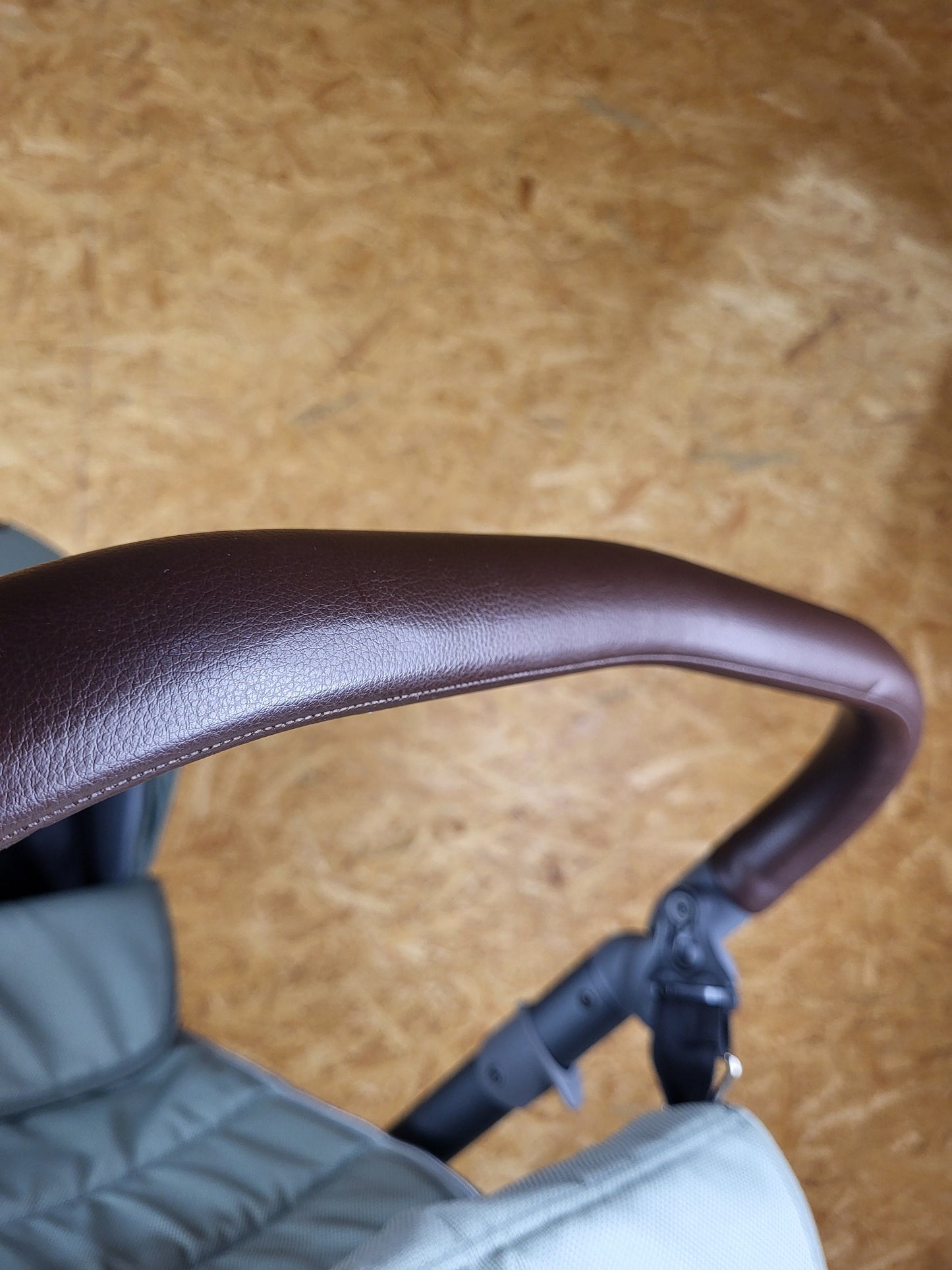 My Junior Vita Unique Kinderwagen - Grau Gestell - Hellgrün in gutem Zustand