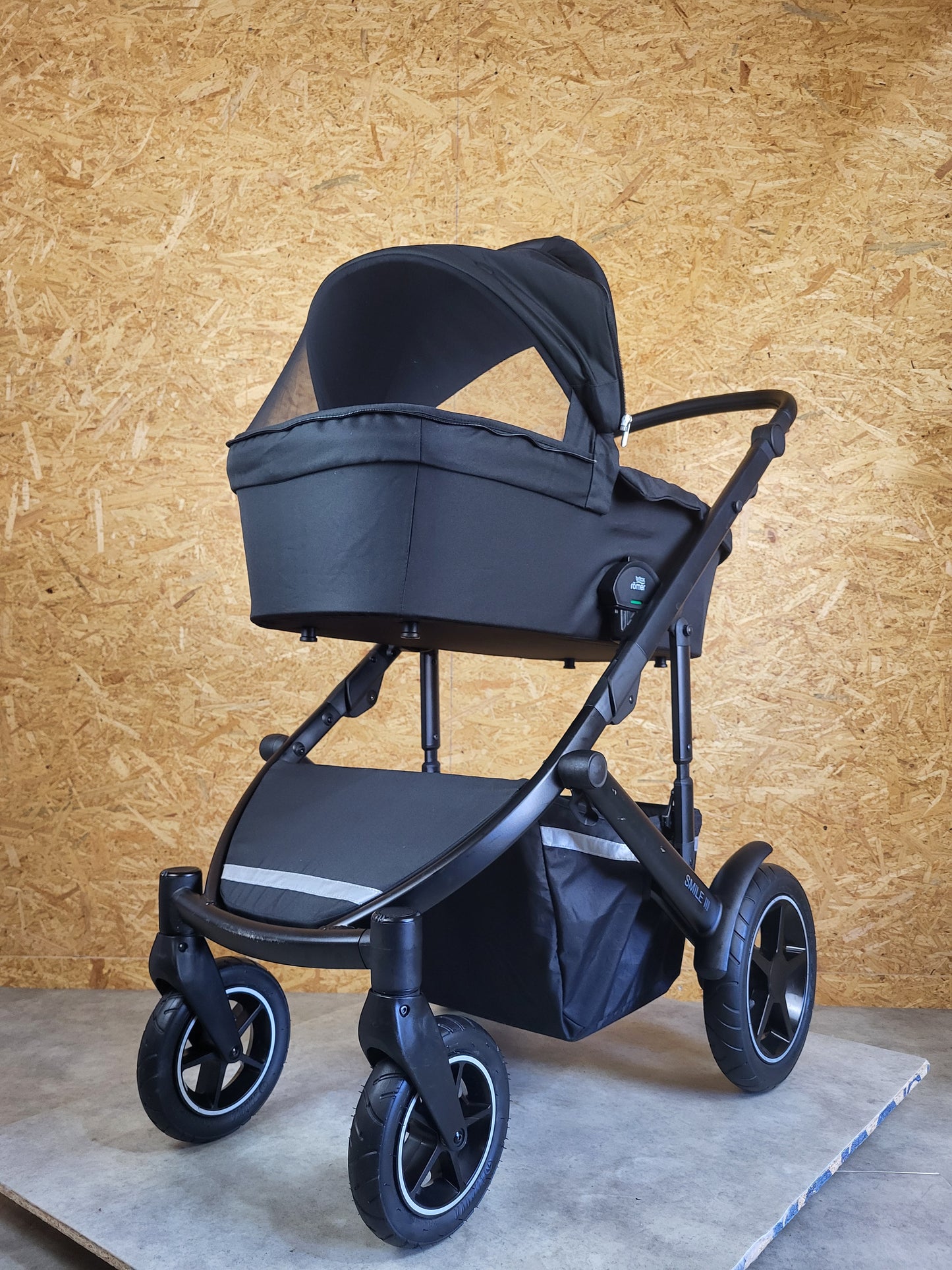 Britax Römer - Duo Smile III - Kombikinderwagen (Sportsitz und Babywanne) - Schwarz - in gutem zustand