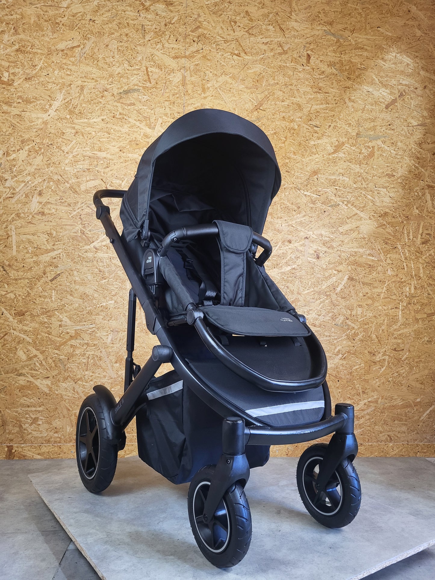 Britax Römer - Duo Smile III - Kombikinderwagen (Sportsitz und Babywanne) - Schwarz - in gutem zustand