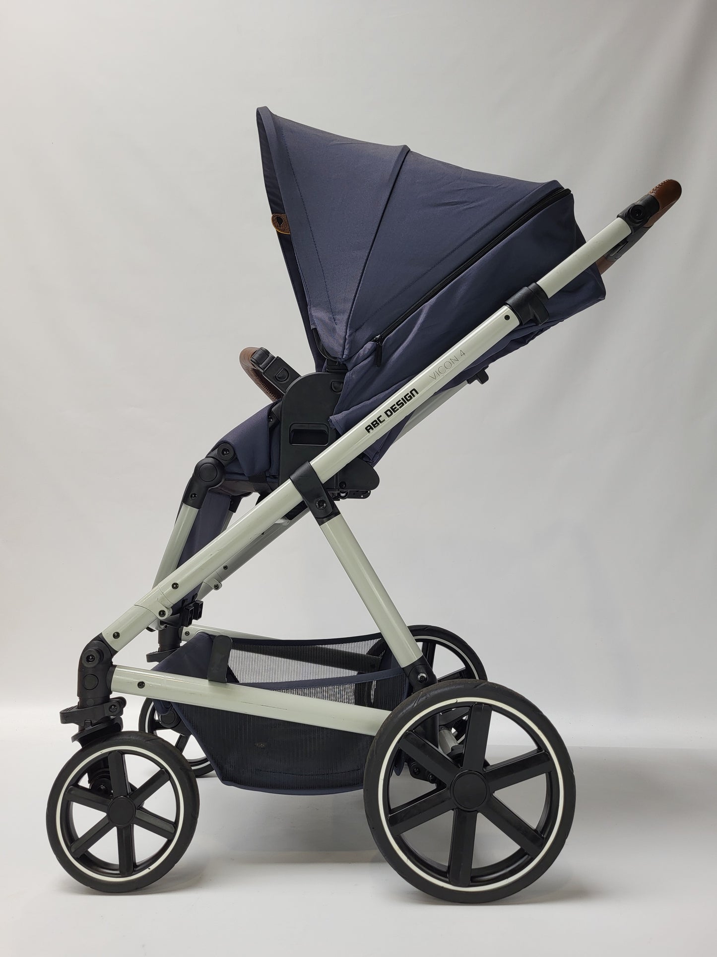 ABC-Design - Vicon 4