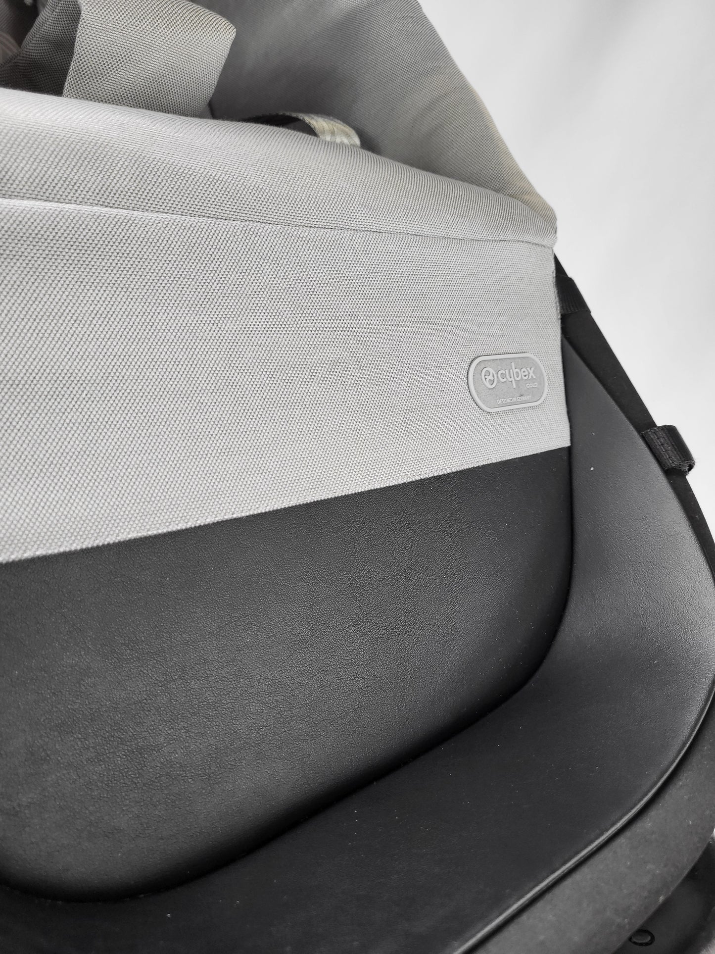 Cybex - Eos Lux