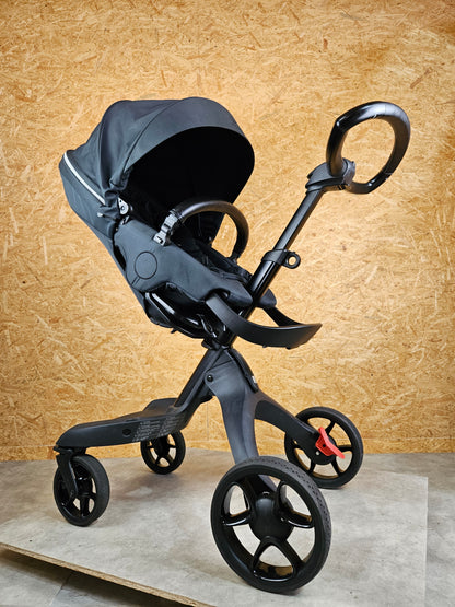Stokke - Xplory Kombikinderwagen (Sportsitz und Babywanne) inkl. Zubehör - Schwarz in sehr gutem Zustand