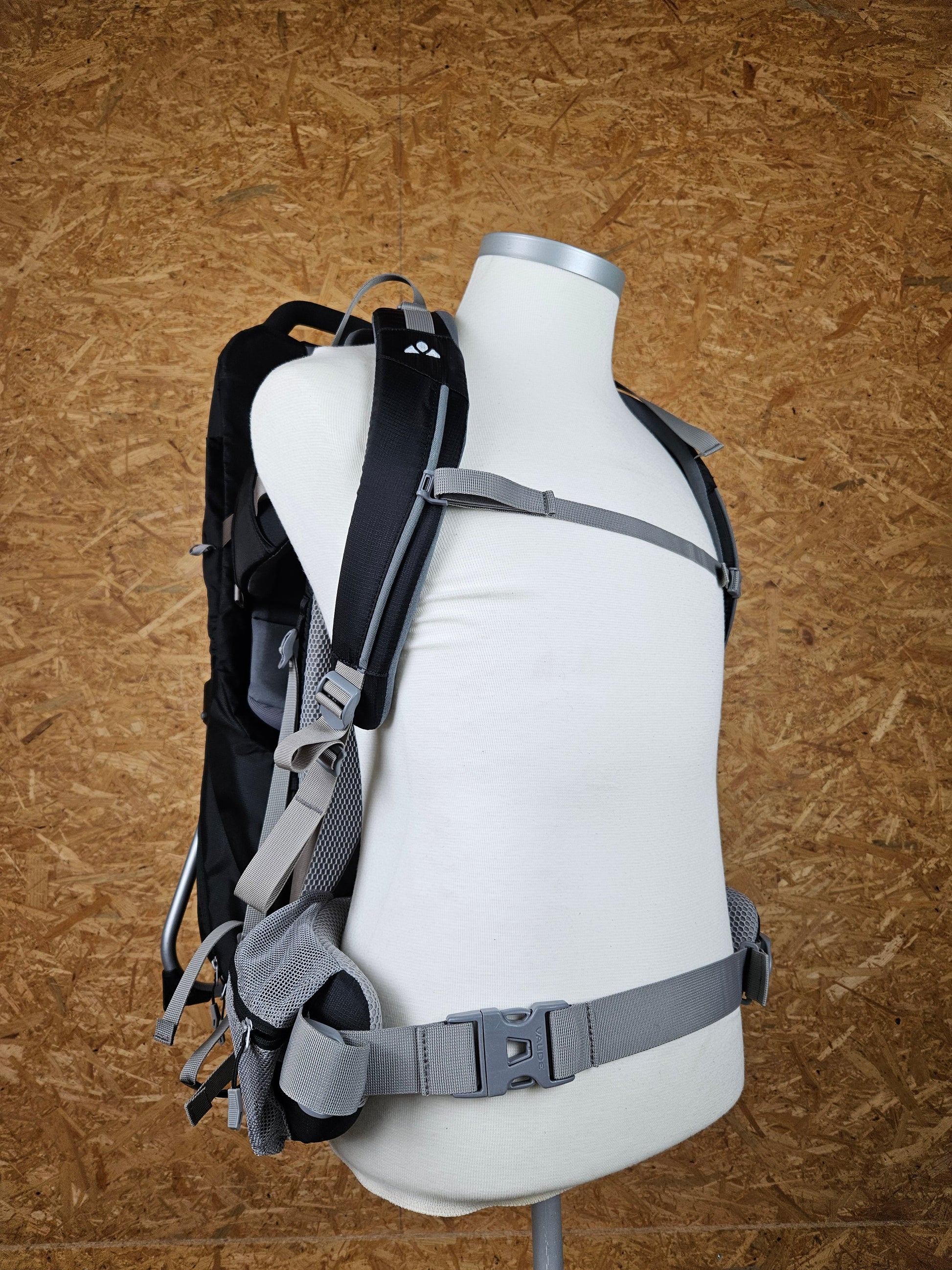 Vaude Shuttle Base - Kindertrage - Schwarz - in sehr Gutem Zustand 3