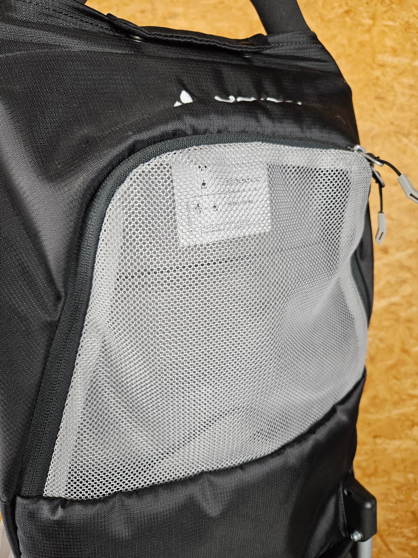 Vaude Shuttle Base - Kindertrage - Schwarz - in sehr Gutem Zustand 6