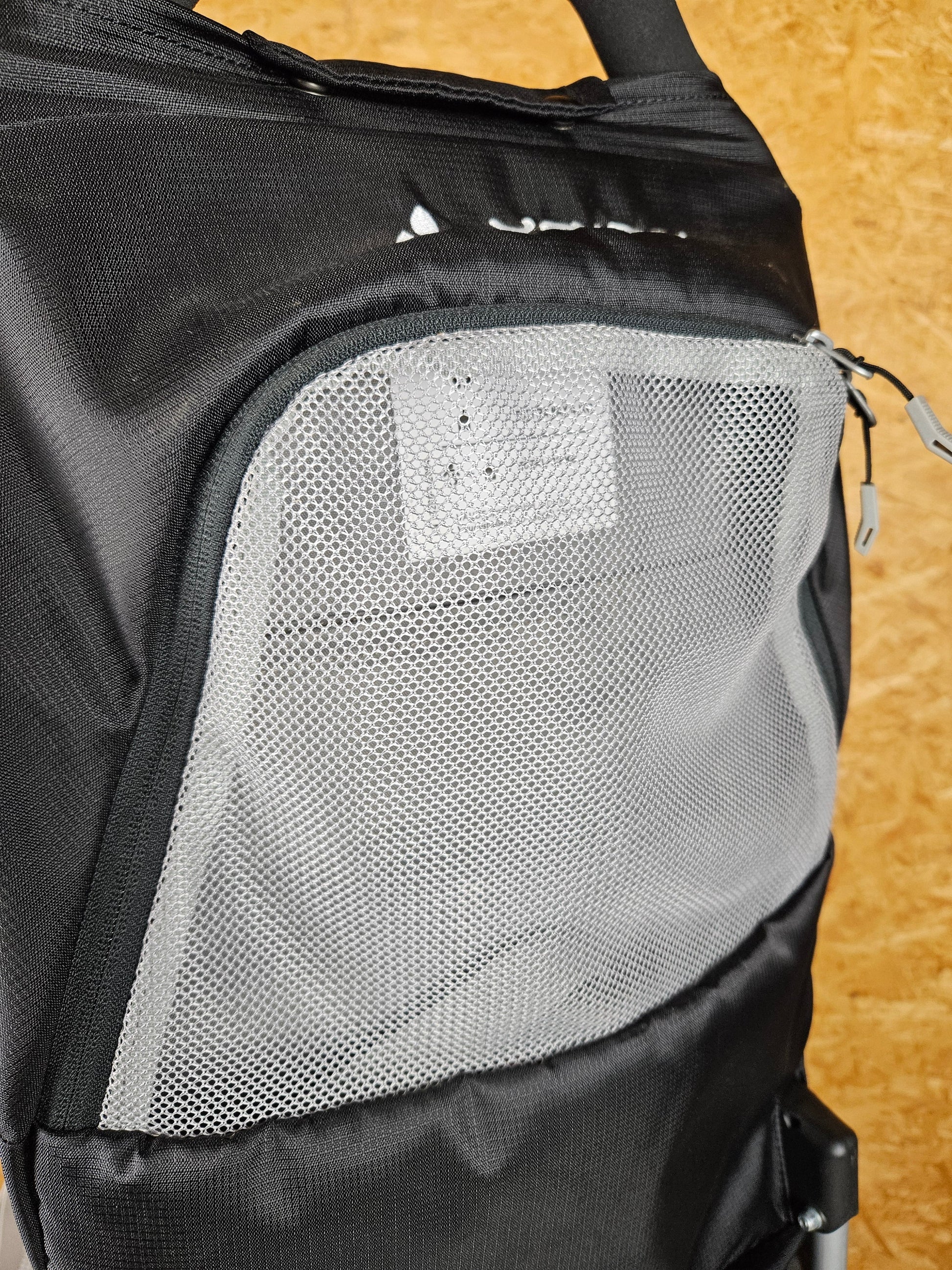 Vaude Shuttle Base - Kindertrage - Schwarz - in sehr Gutem Zustand 6